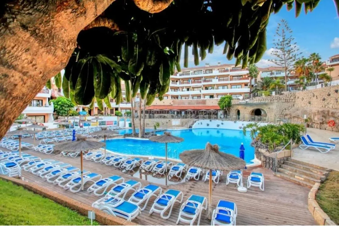 Apartment With Pool And Gardens Near The Coast San Miguel de Abona