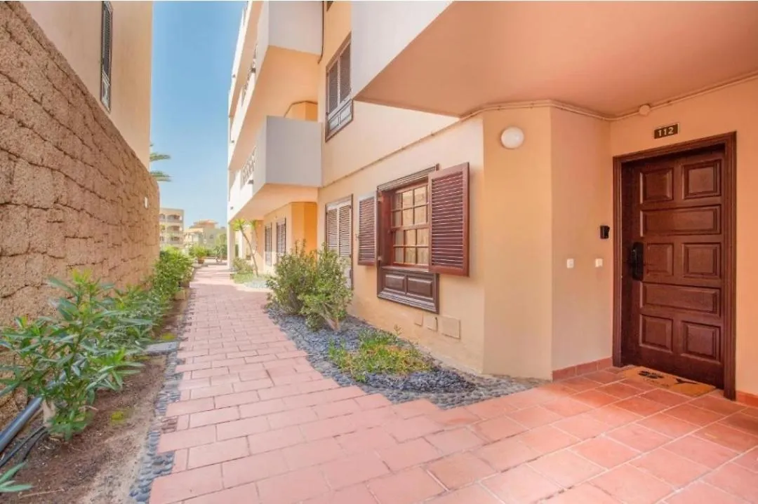Apartment With Pool And Gardens Near The Coast San Miguel de Abona
